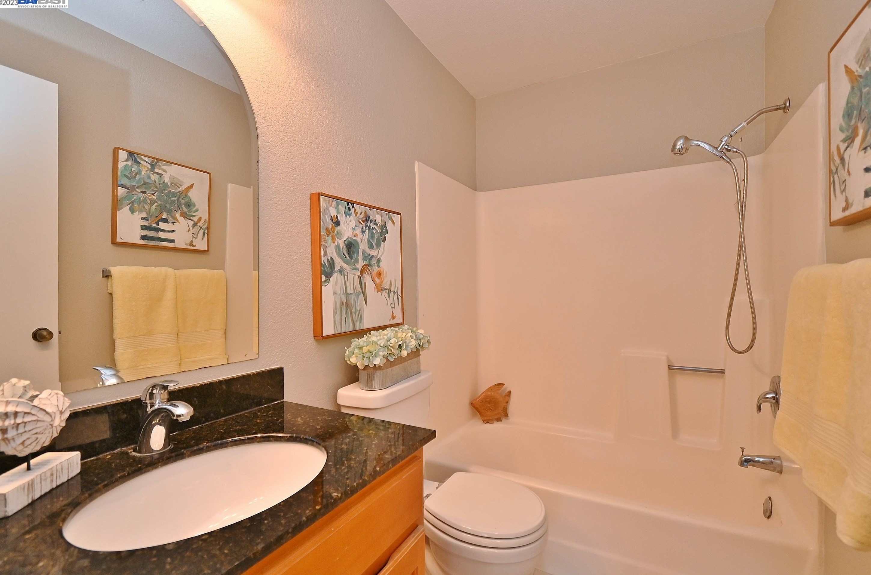 106 Bolero Plz, Union City CA  94587-3734 exterior