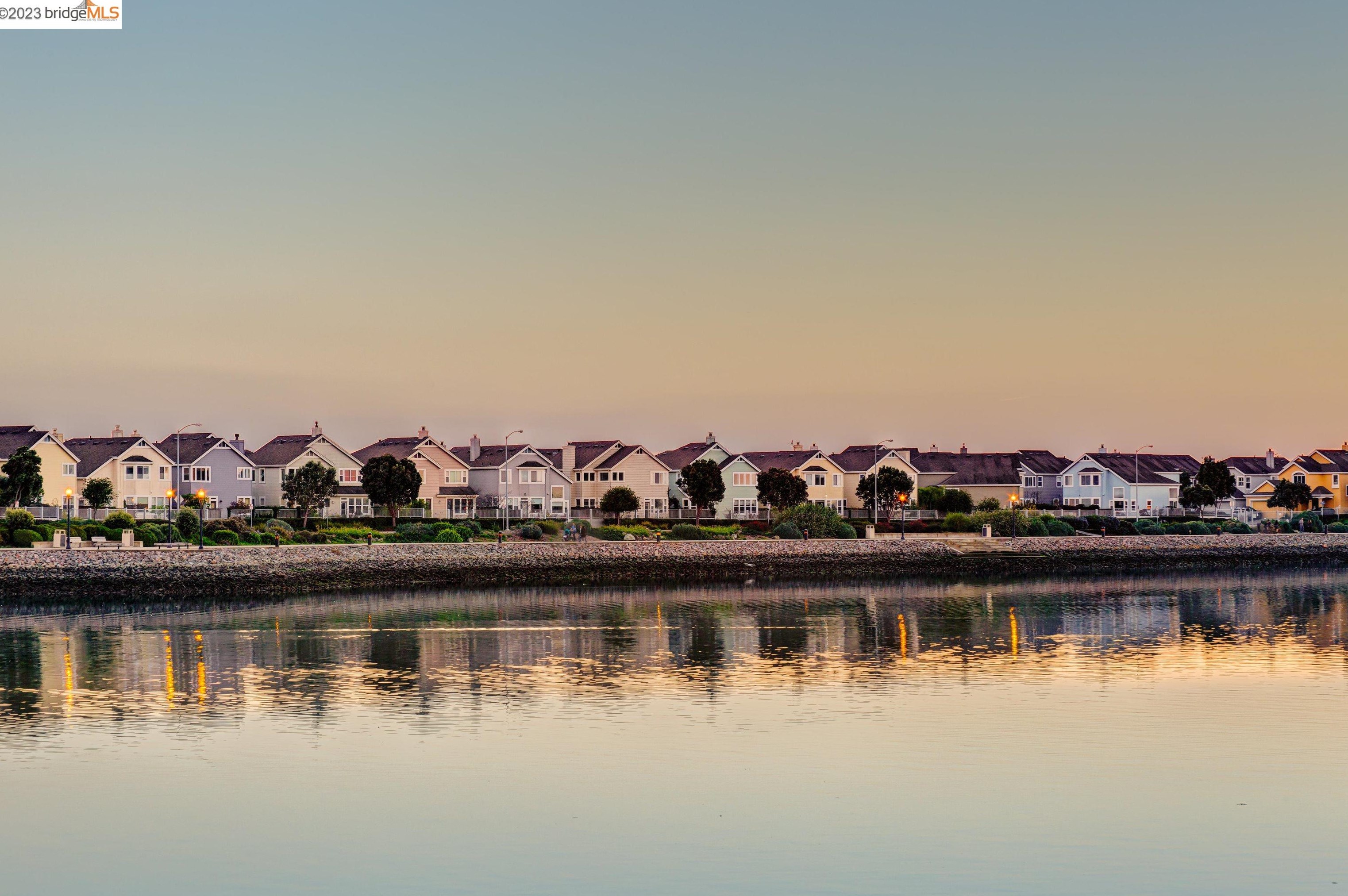 245 Shoreline Ct, Richmond CA  94804-7435 exterior