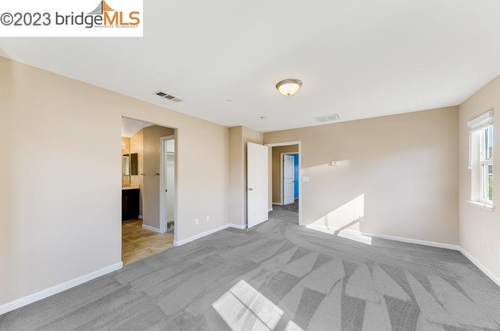 2321 Blue Ridge Ave, Los Angeles CA  94513-4158 exterior