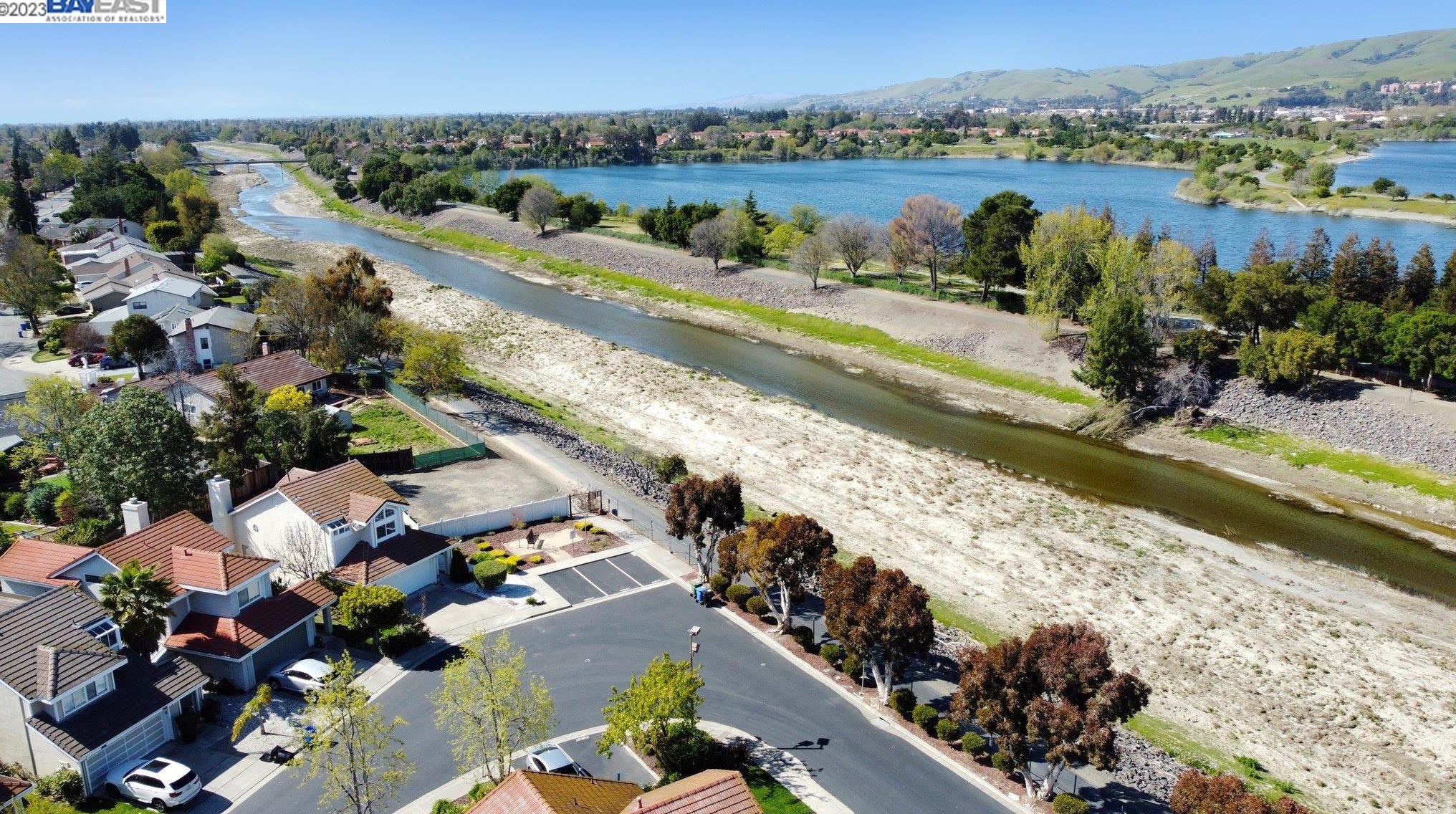 2715 Barrington Ter, Fremont, CA 94536-1946