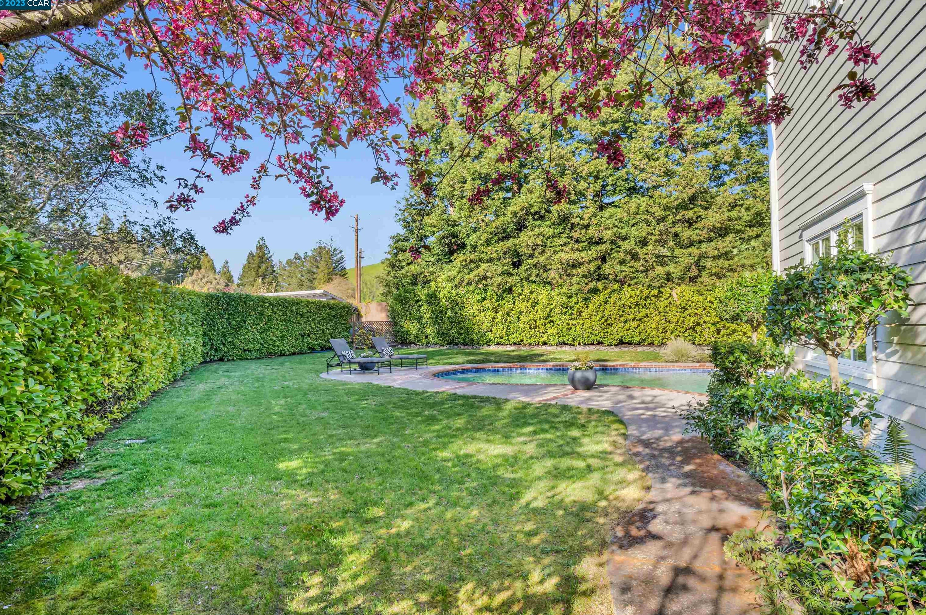 471 Millfield Pl, Moraga CA  94556-2512 exterior