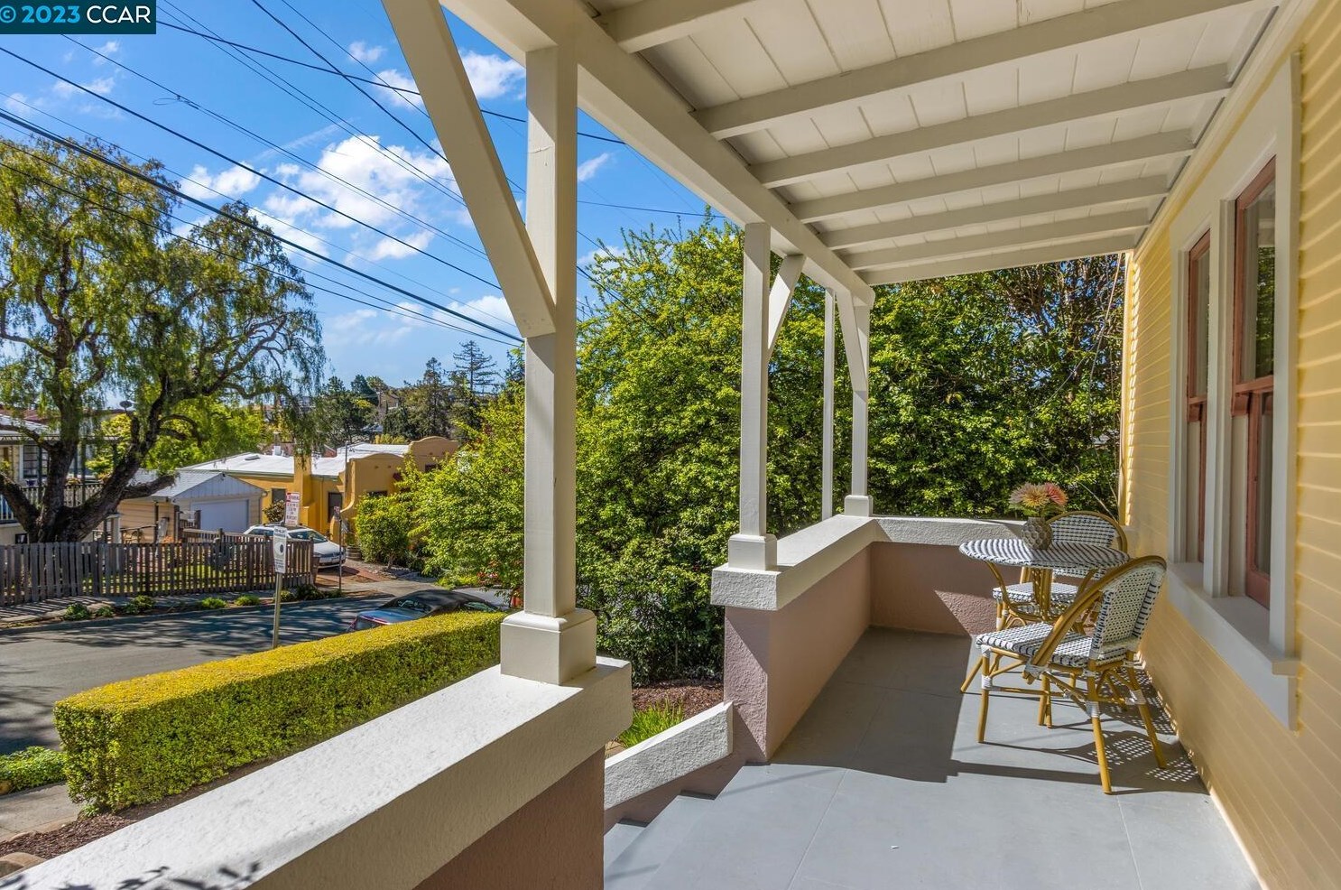 3961 Vale Ave, Oakland, CA 94619-2221