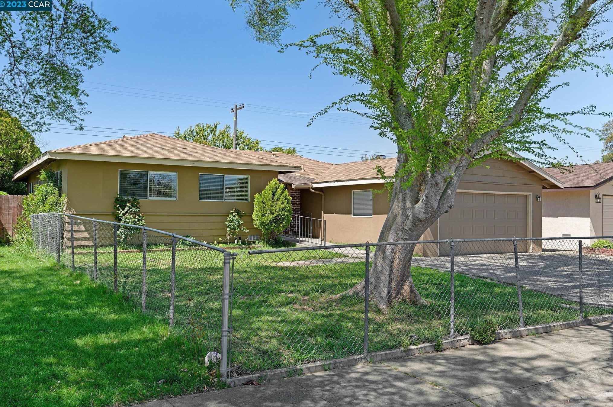 7576 Eddylee Way, Sacramento, CA 95822-5218