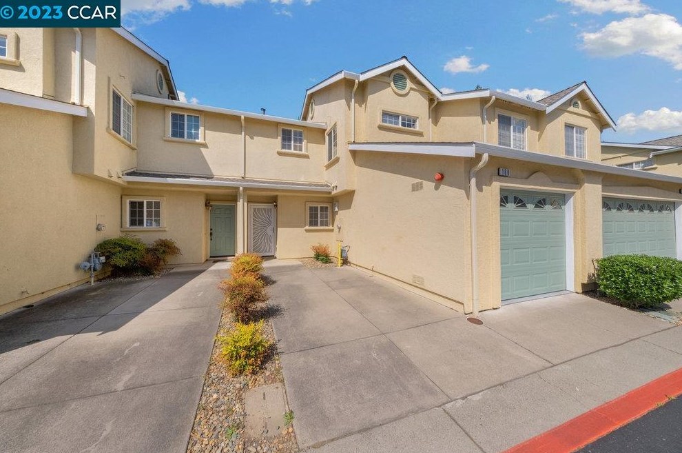 180 Scottsburg Ct, Fairfield CA  94534-8522 exterior
