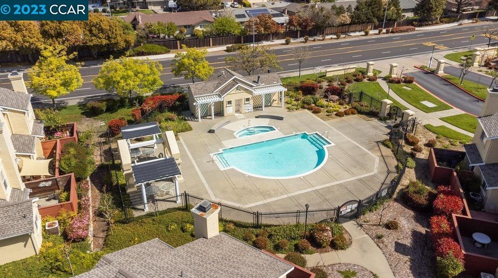 180 Scottsburg Ct, Fairfield CA  94534-8522 exterior