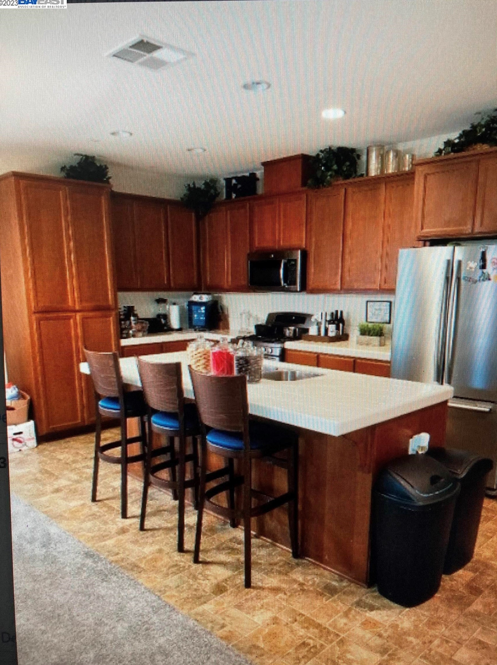 7258 Seaglass Dr, Vallejo, CA 94591-8712