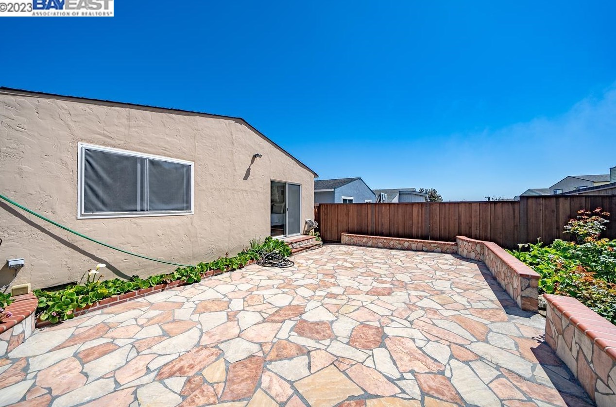 166 Plymouth Cir, Daly City CA  94015-2860 exterior