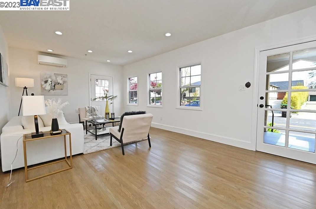 228 Spring St, Pleasanton, CA 94566