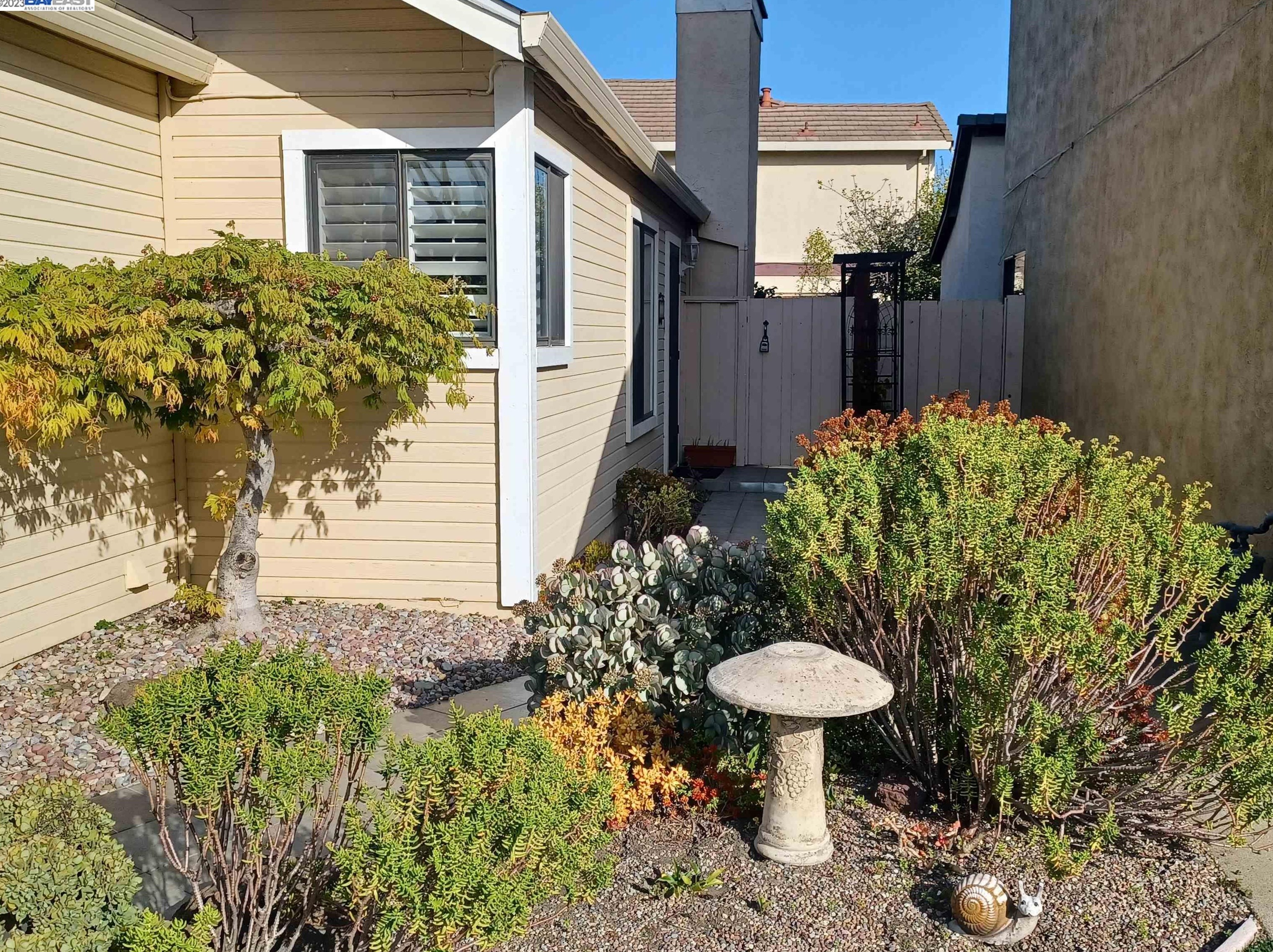 151 Mediterranean Ave, Hayward, CA 94544