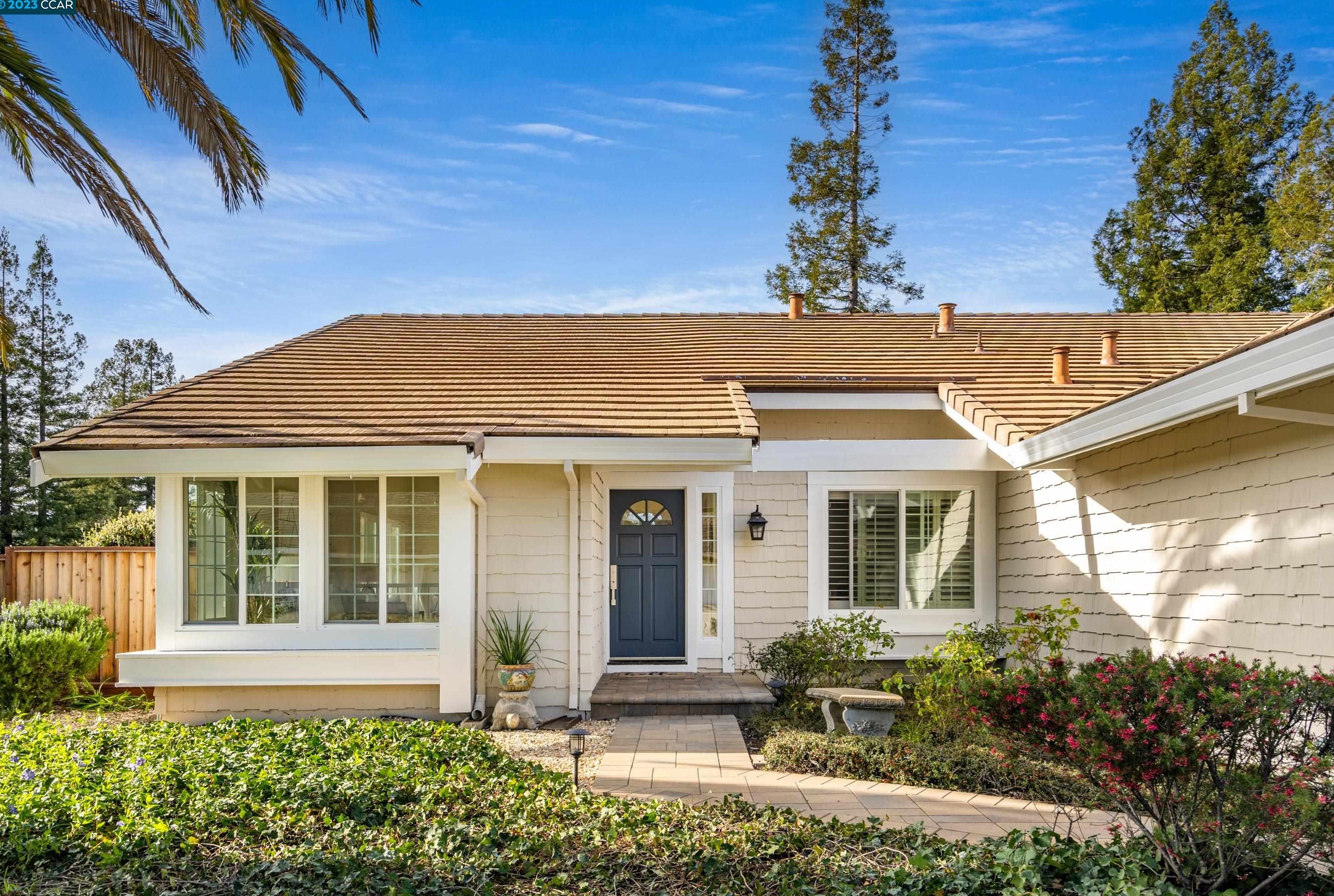 909 Woodland Dr, San Ramon, CA 94582