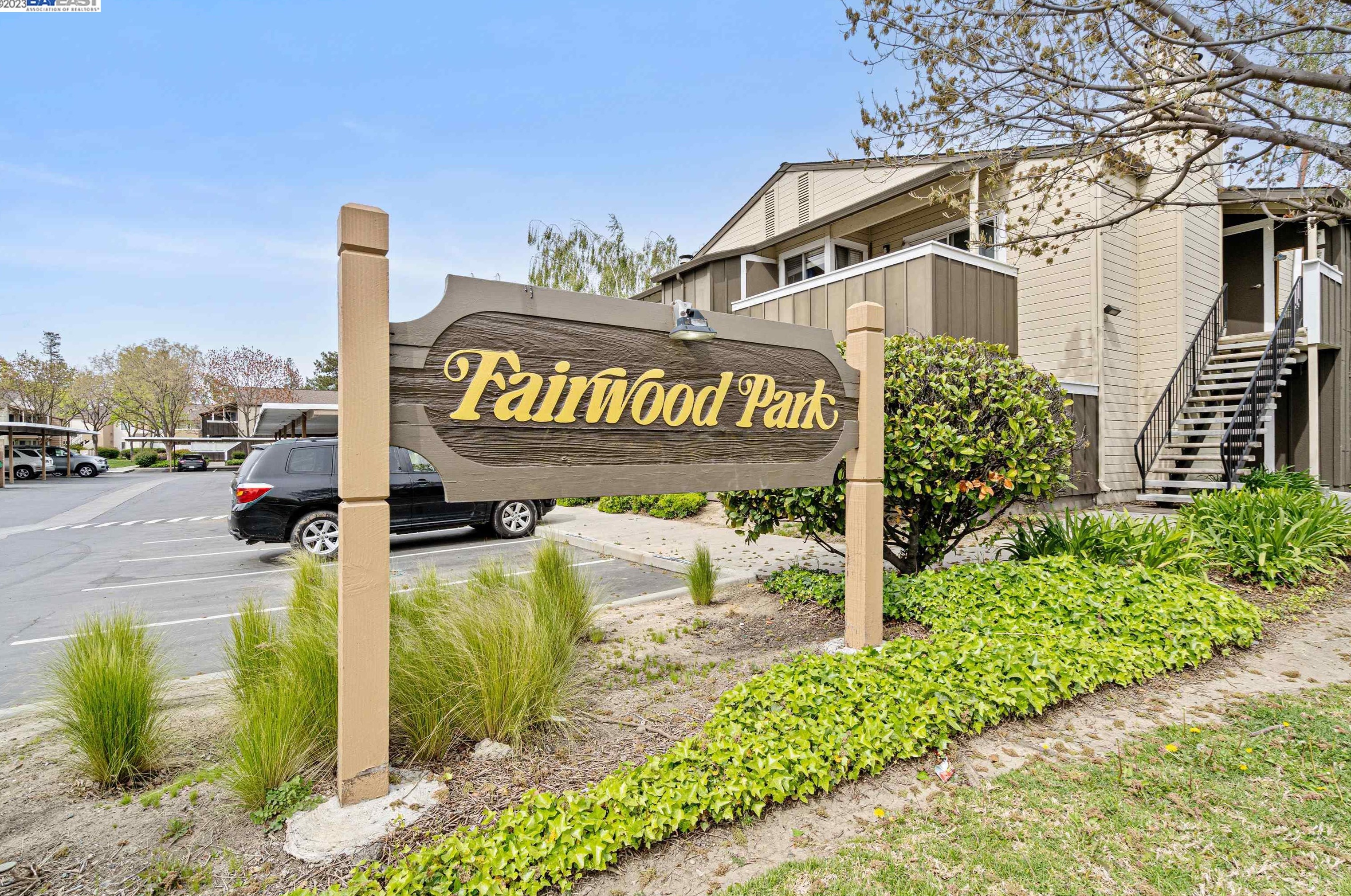 1083 Tekman Dr, San Jose, CA 95122