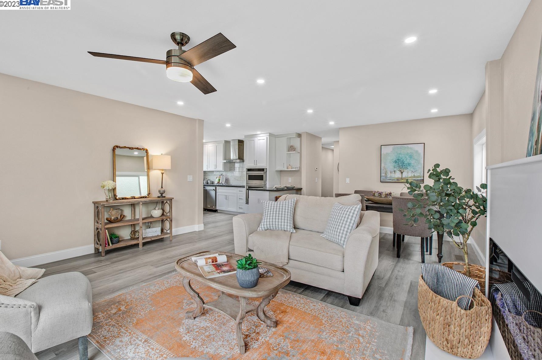 1405 Harmon St, Berkeley CA  94702-2717 exterior