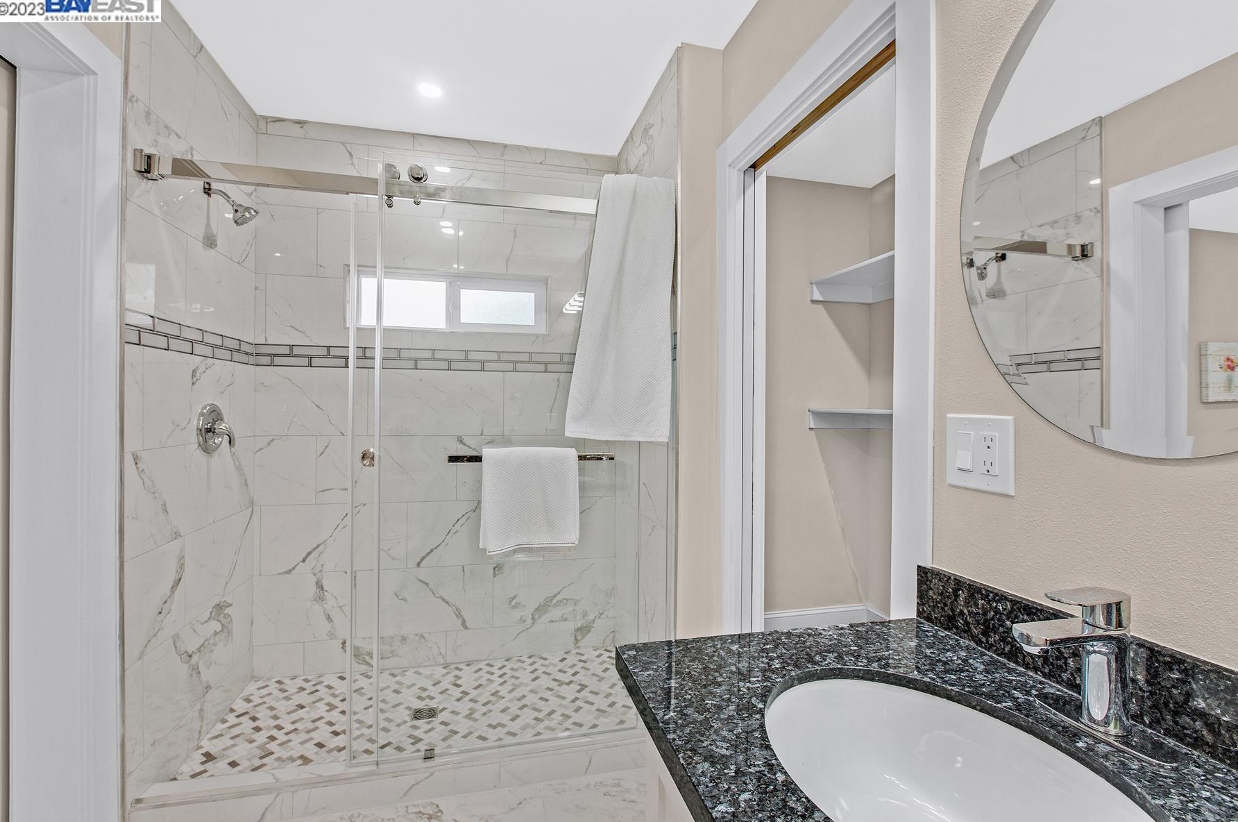 1405 Harmon St, Berkeley CA  94702-2717 exterior