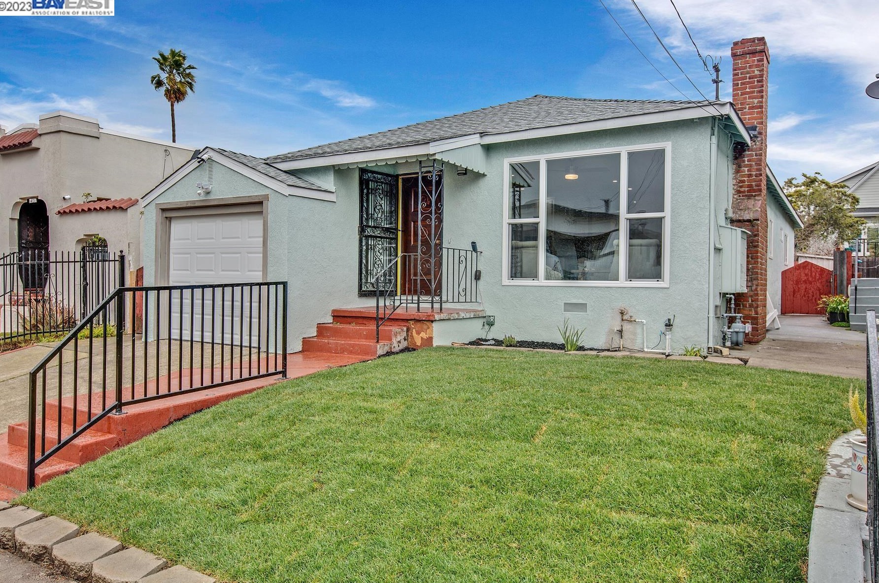 1405 Harmon St, Berkeley CA  94702-2717 exterior