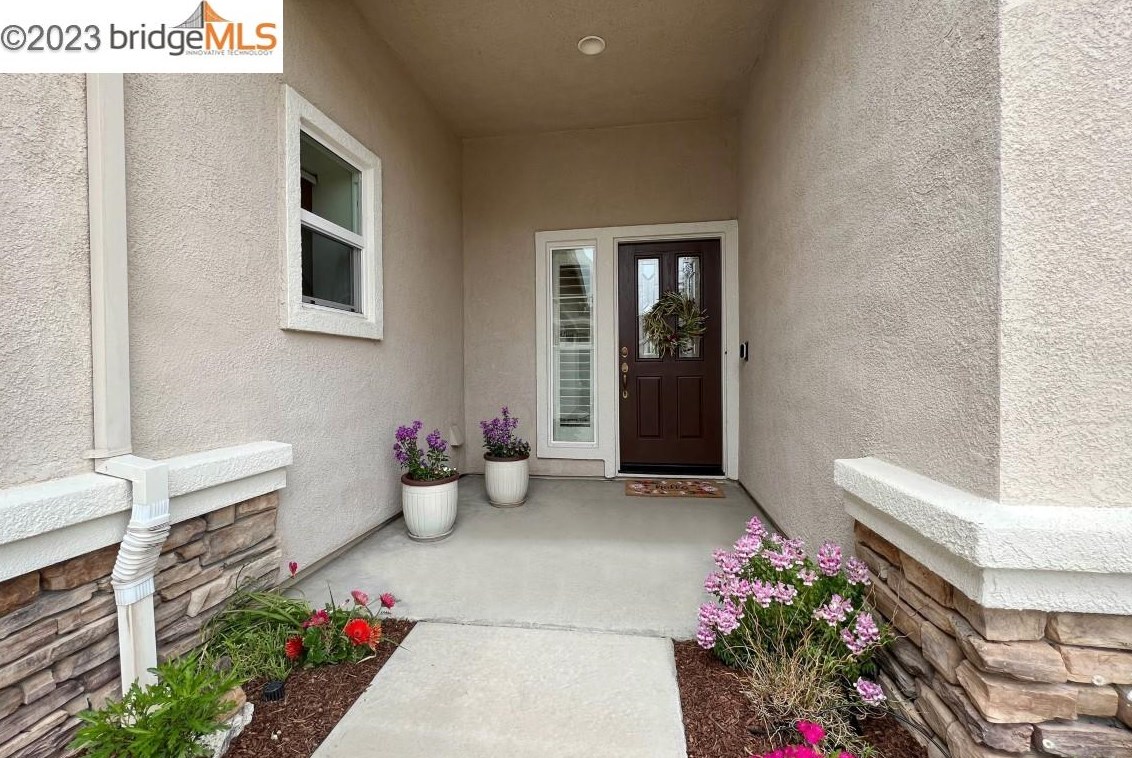 1203 Alderman Ln, Los Angeles, CA 94513-6997