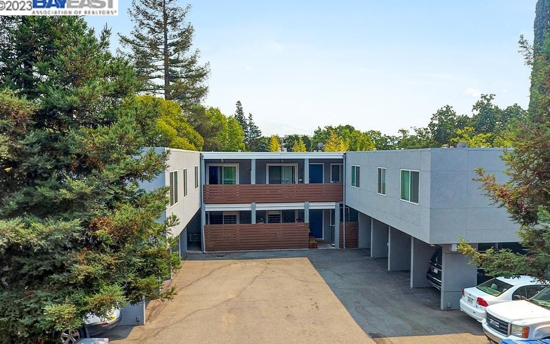 1414 Oakland Blvd, Walnut Creek, CA 94596-4341