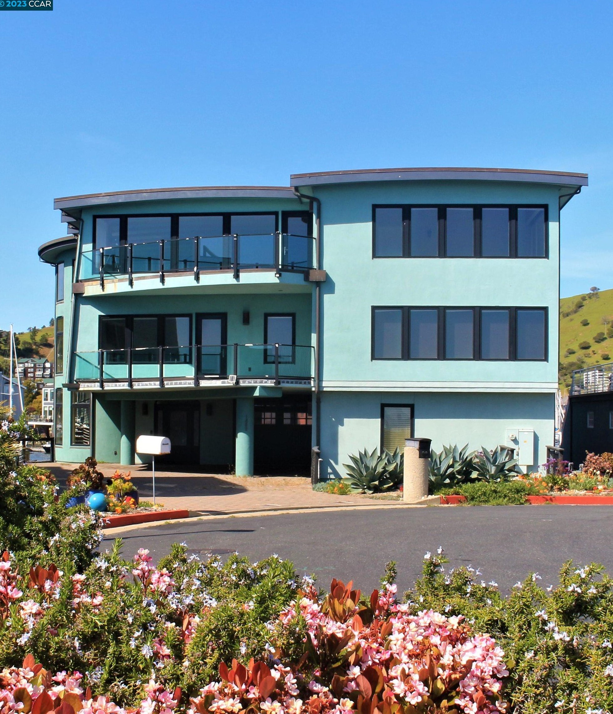 1469 Sandpiper Spit, Richmond CA  94801-4100 exterior