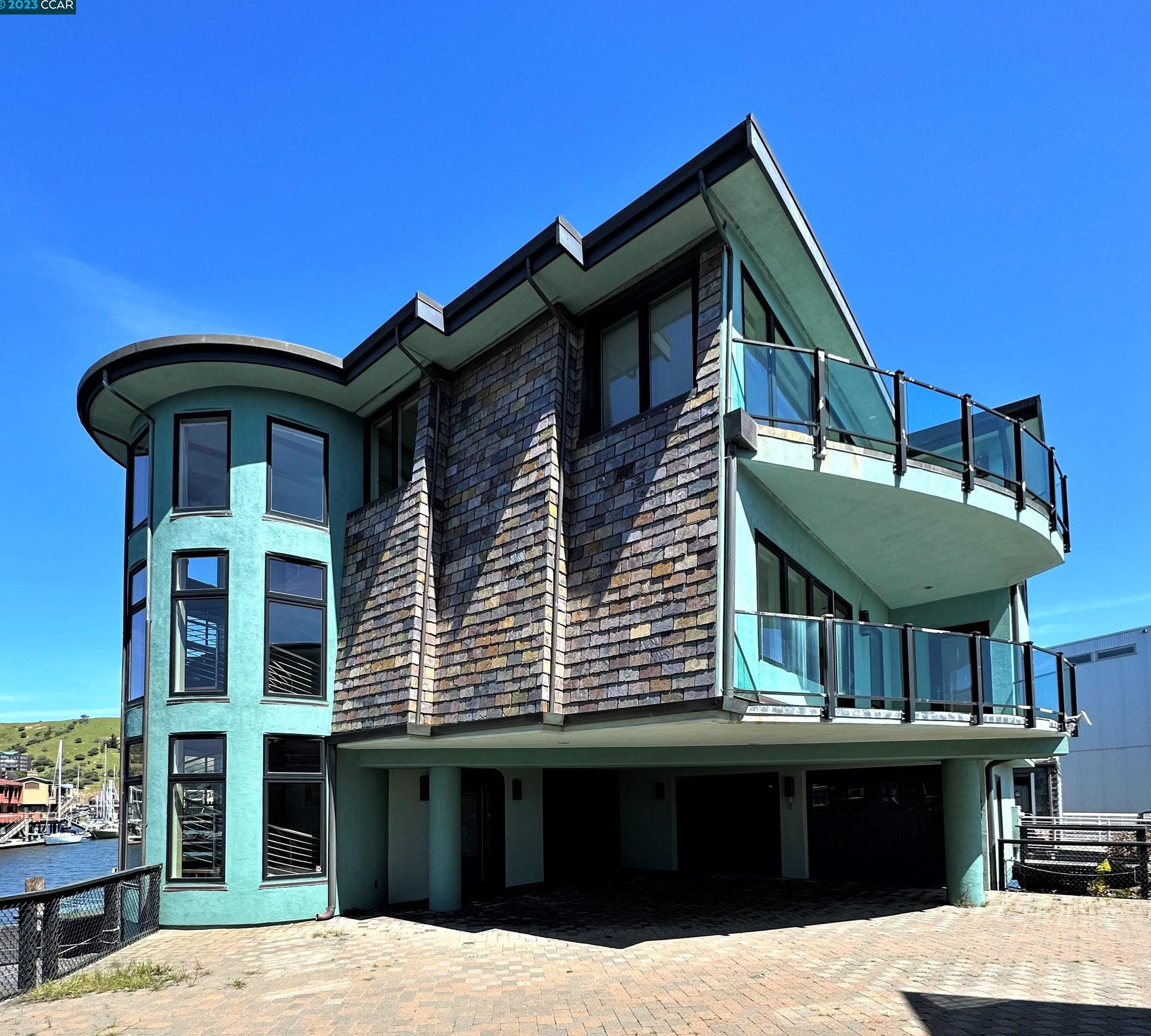 1469 Sandpiper Spit, Richmond CA  94801-4100 exterior