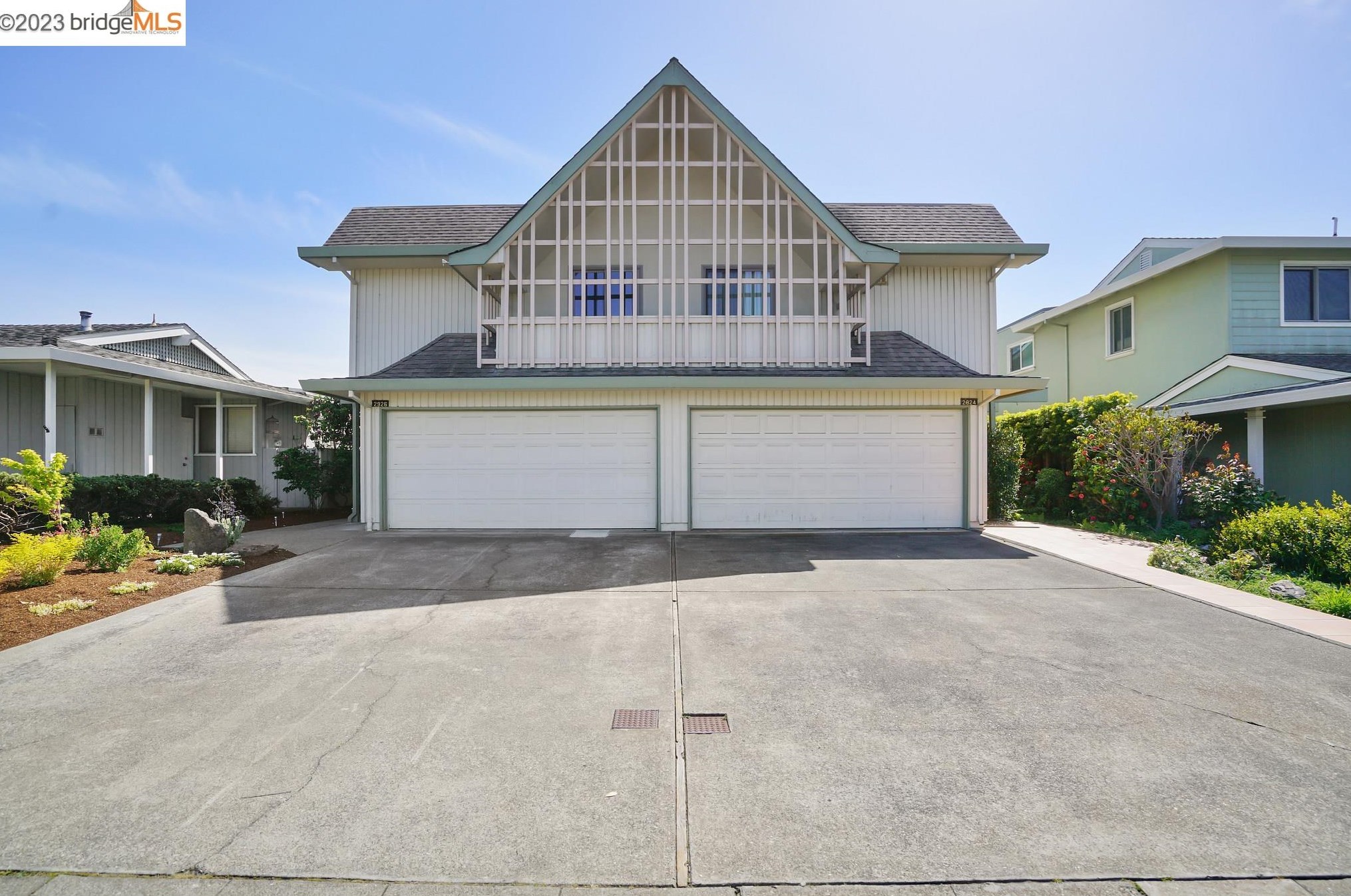 2926 Bayview Dr, Alameda CA  94501-6350 exterior