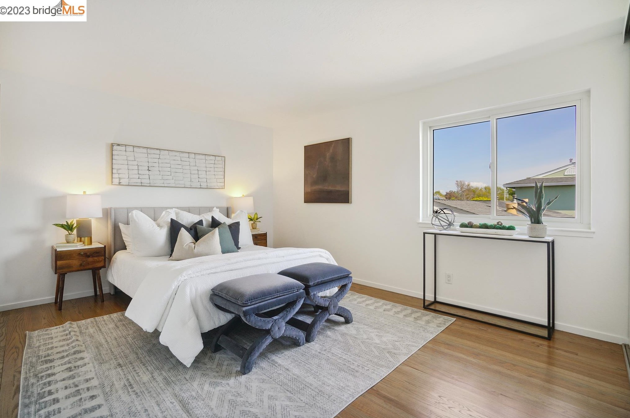 2926 Bayview Dr, Alameda CA  94501-6350 exterior