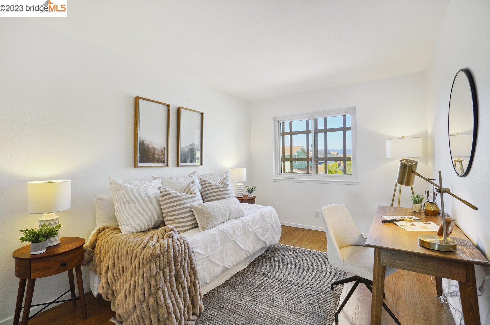 2926 Bayview Dr, Alameda CA  94501-6350 exterior