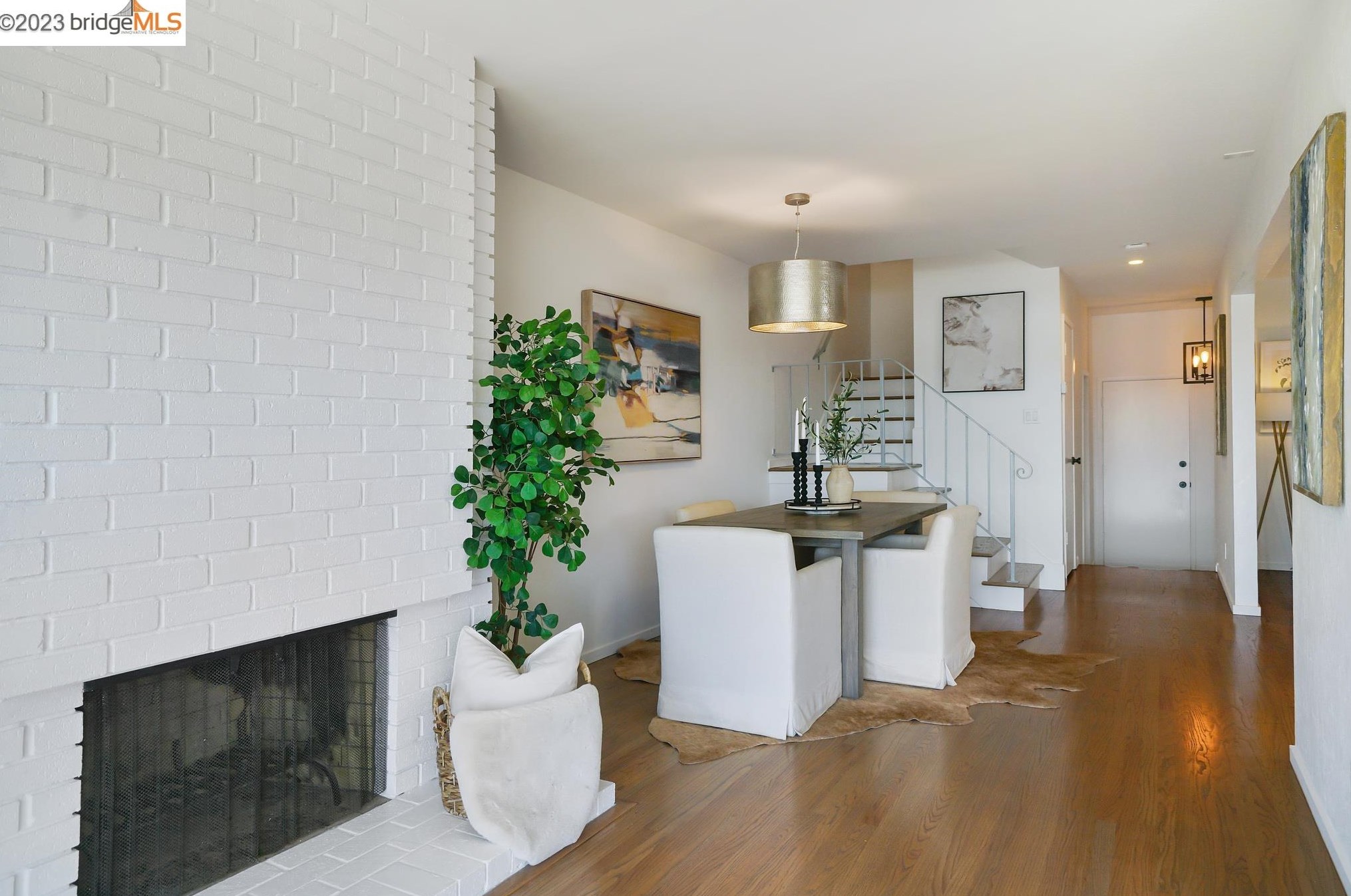 2926 Bayview Dr, Alameda CA  94501-6350 exterior