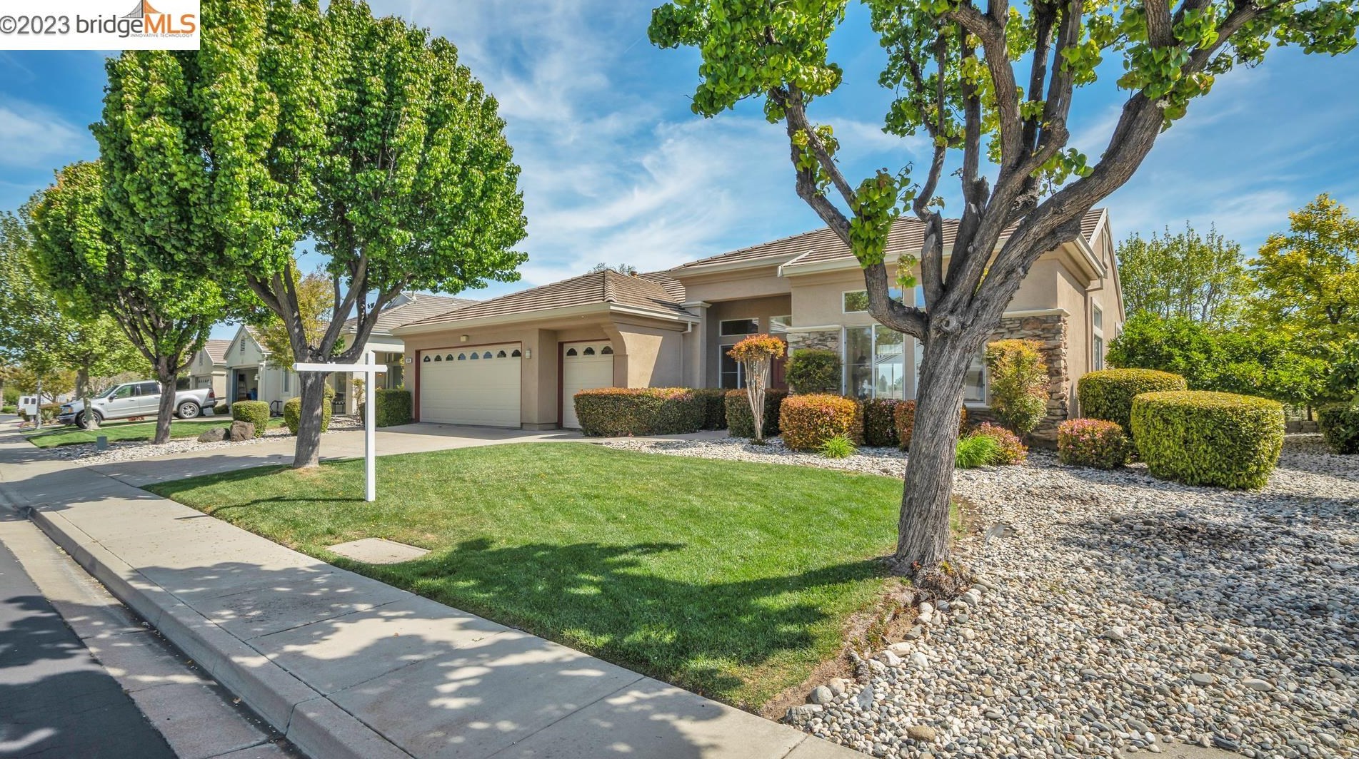 570 Central Park Pl, Los Angeles, CA 94513-6032