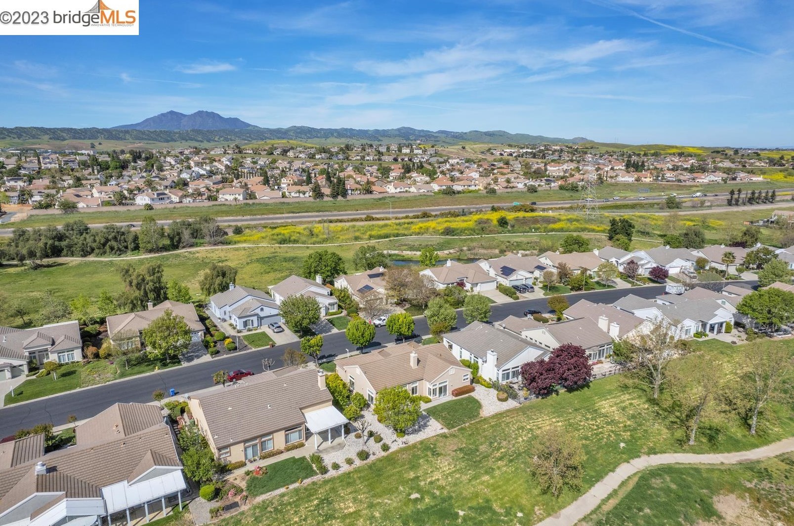 570 Central Park Pl, Los Angeles CA  94513-6032 exterior