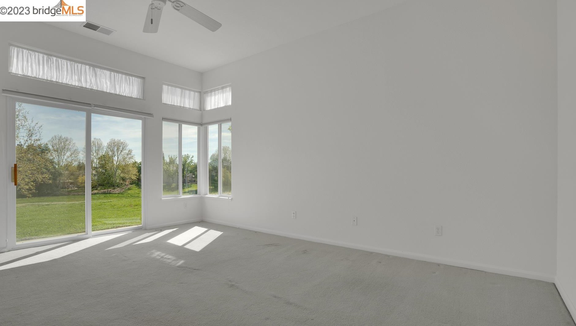 570 Central Park Pl, Los Angeles CA  94513-6032 exterior