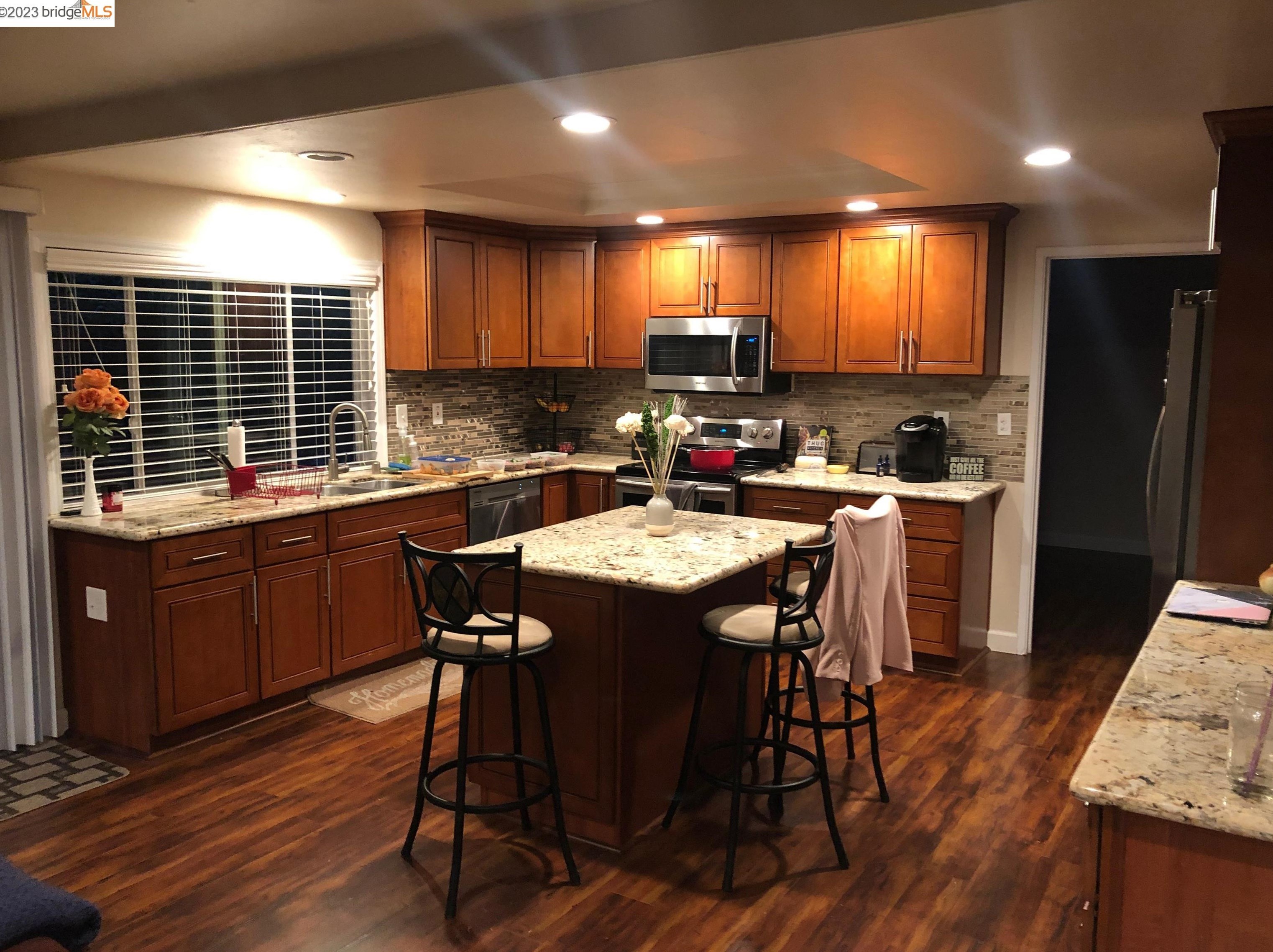 2010 Gill Port Ln, Walnut Creek, CA 94598-1132