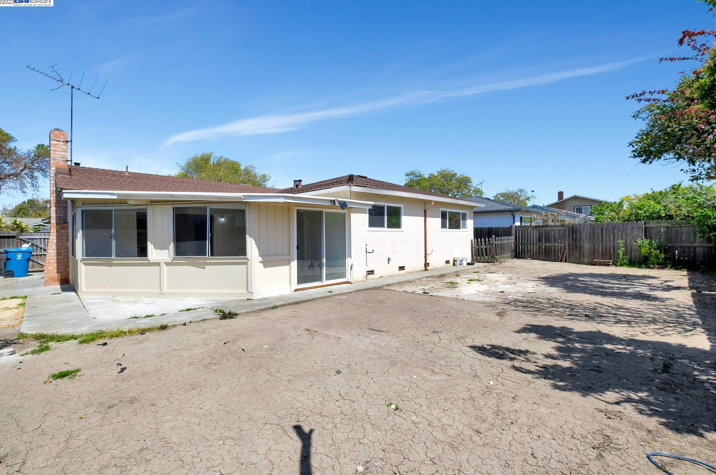 32472 Deborah Dr, Union City CA  94587-5007 exterior