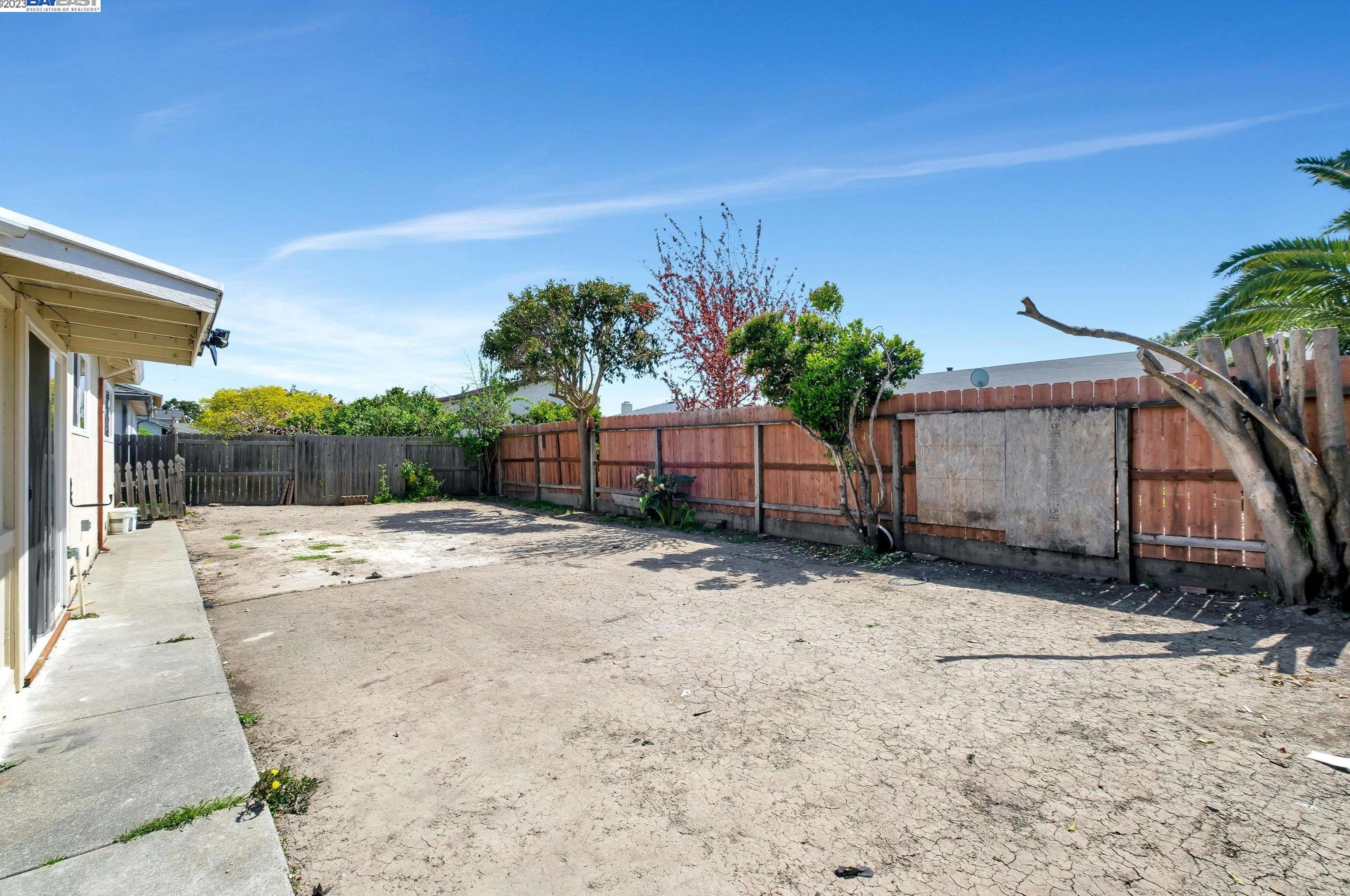 32472 Deborah Dr, Union City CA  94587-5007 exterior