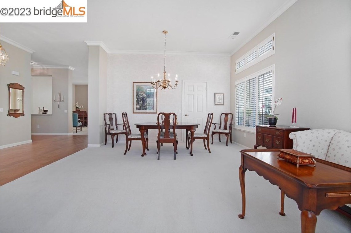 541 Central Park Pl, Los Angeles CA  94513-6037 exterior