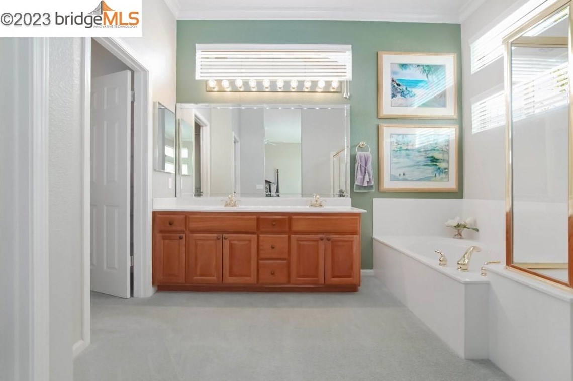 541 Central Park Pl, Los Angeles CA  94513-6037 exterior