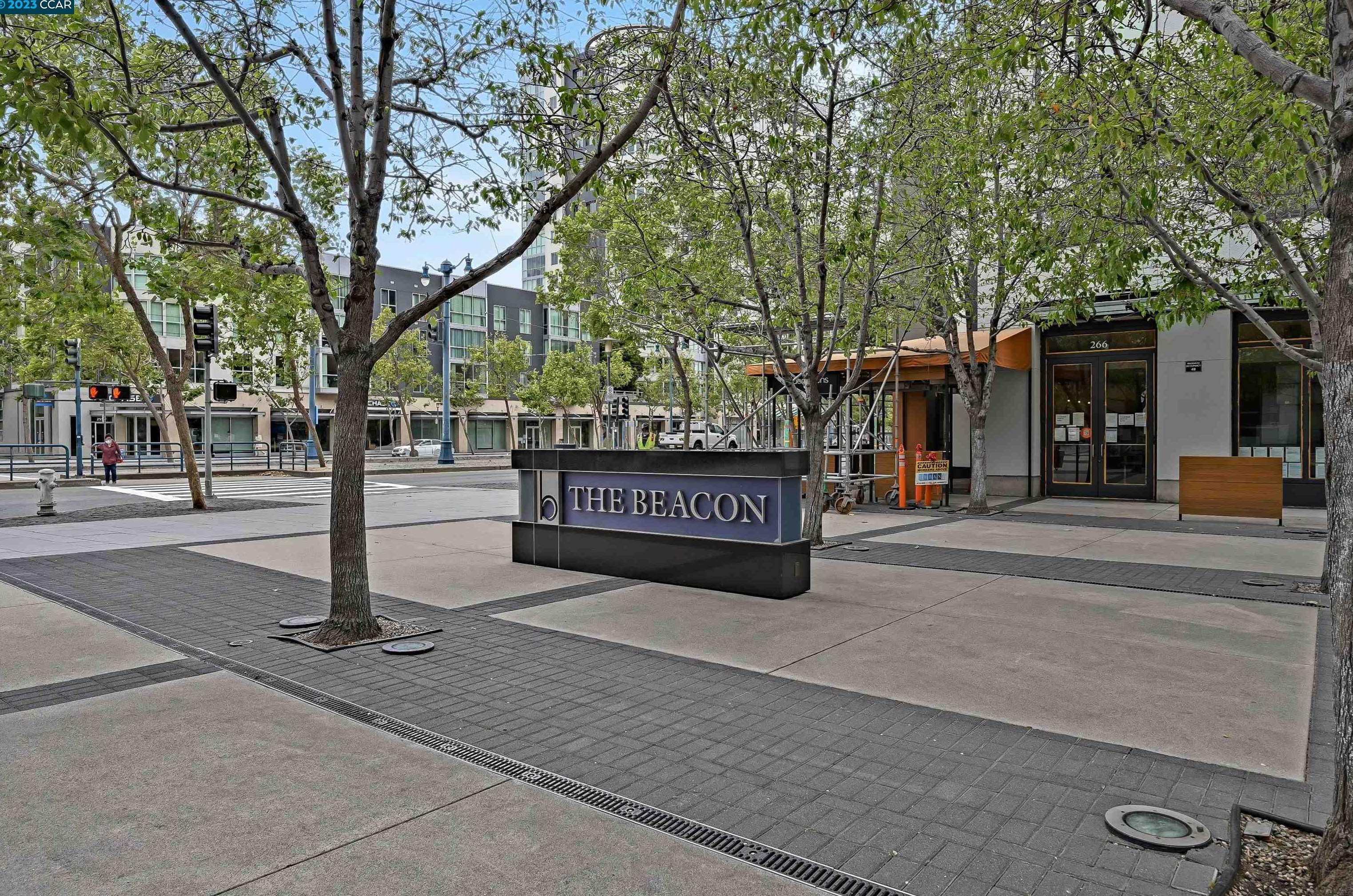 250 King St, San Francisco CA  94107-5456 exterior