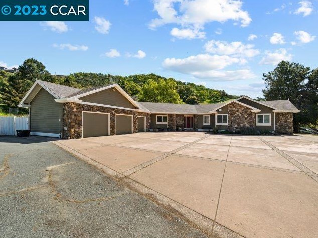4161 Leon Dr, Clayton, CA 94517-9702