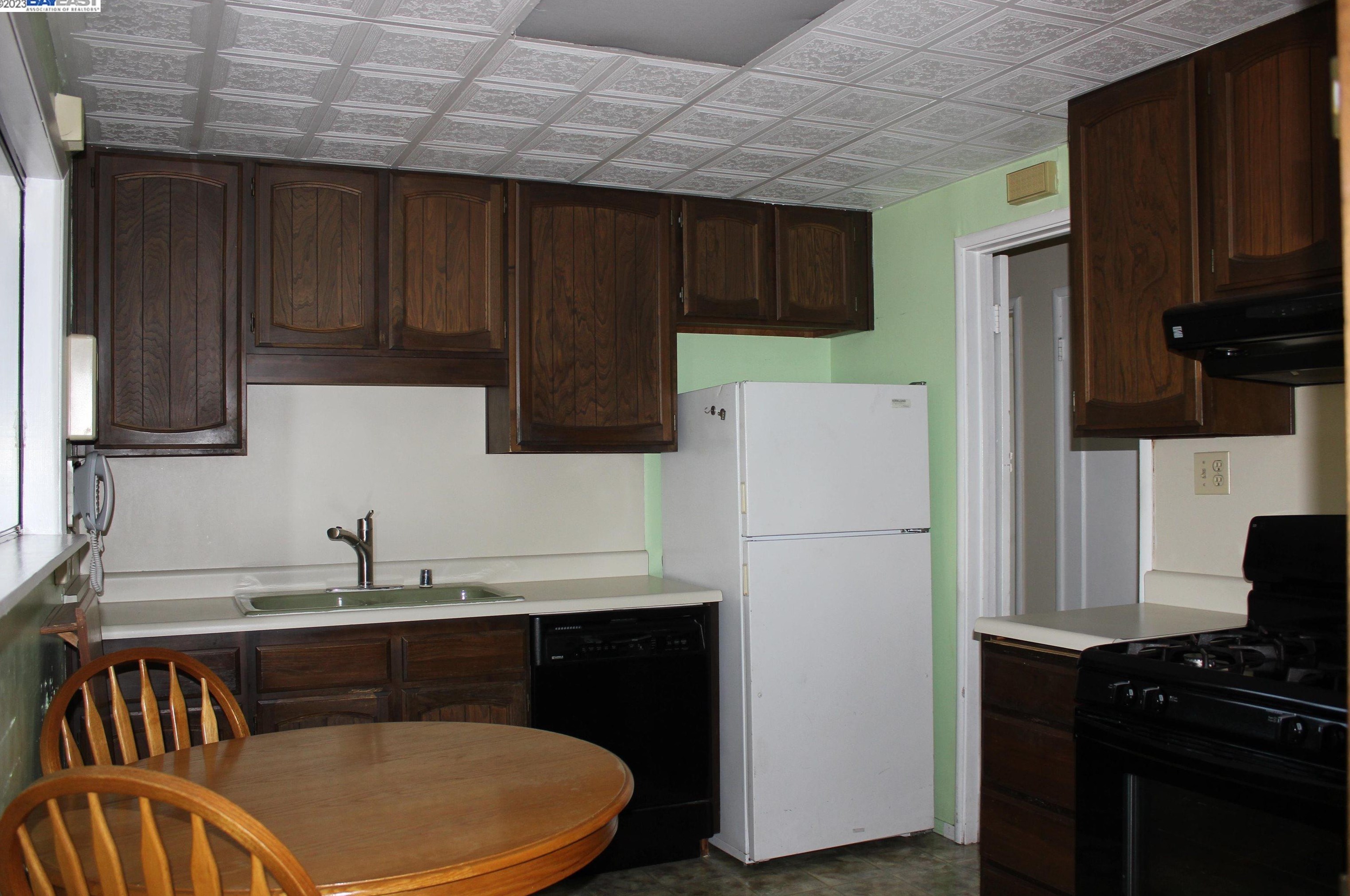 2879 Richard Ct, Concord, CA 94520