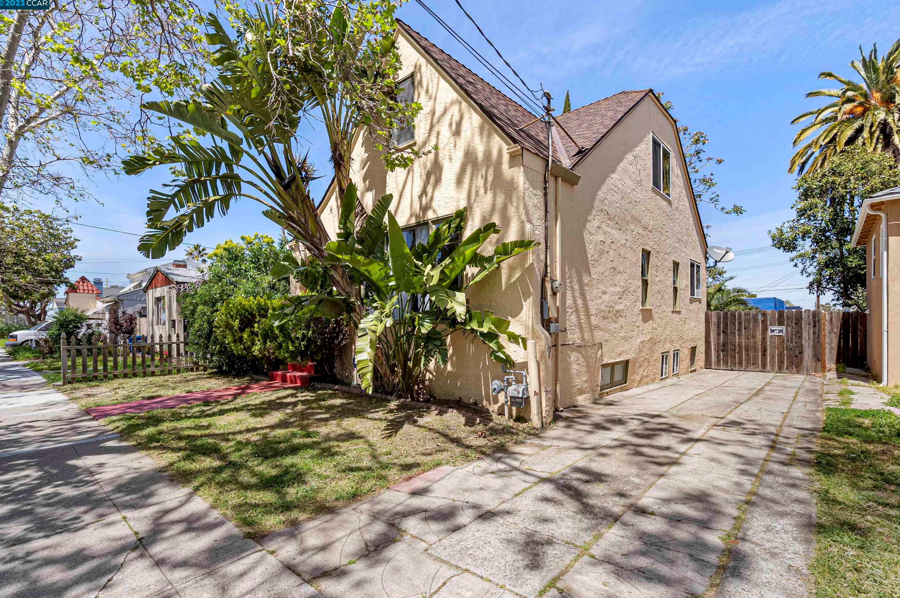145 School St, West Pittsburg, CA 94565