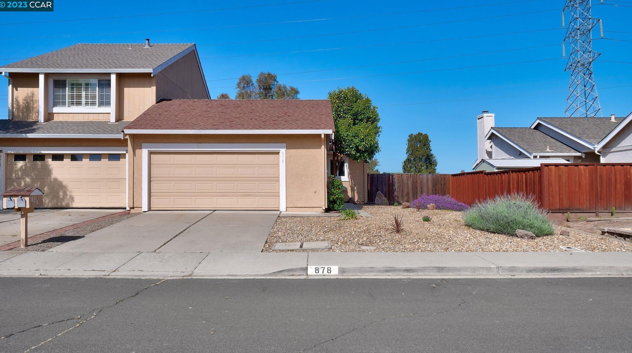 878 Bellflower St, Livermore, CA 94551