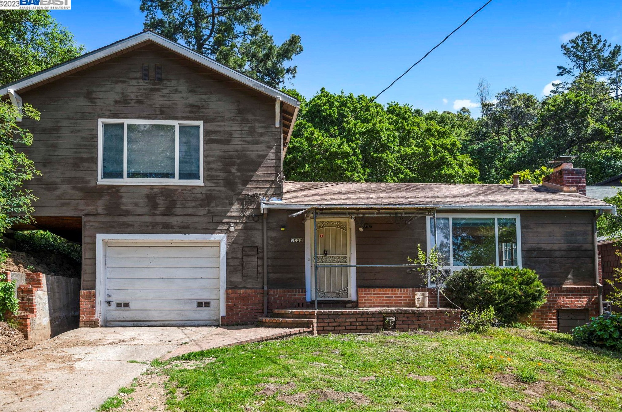 5020 Leona St, Oakland, CA 94619-3047