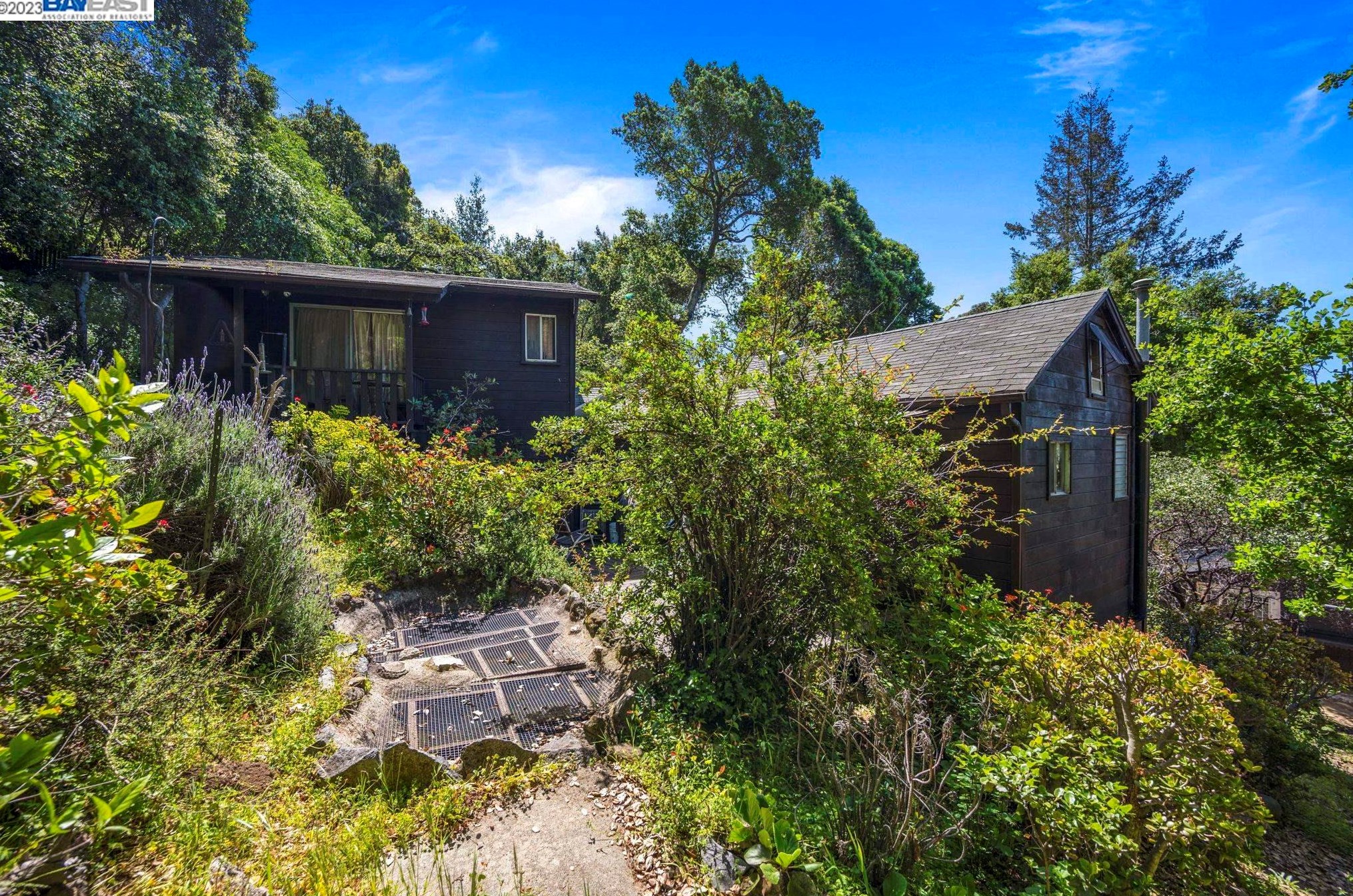 5055 Mcdonell Ave, Oakland, CA
