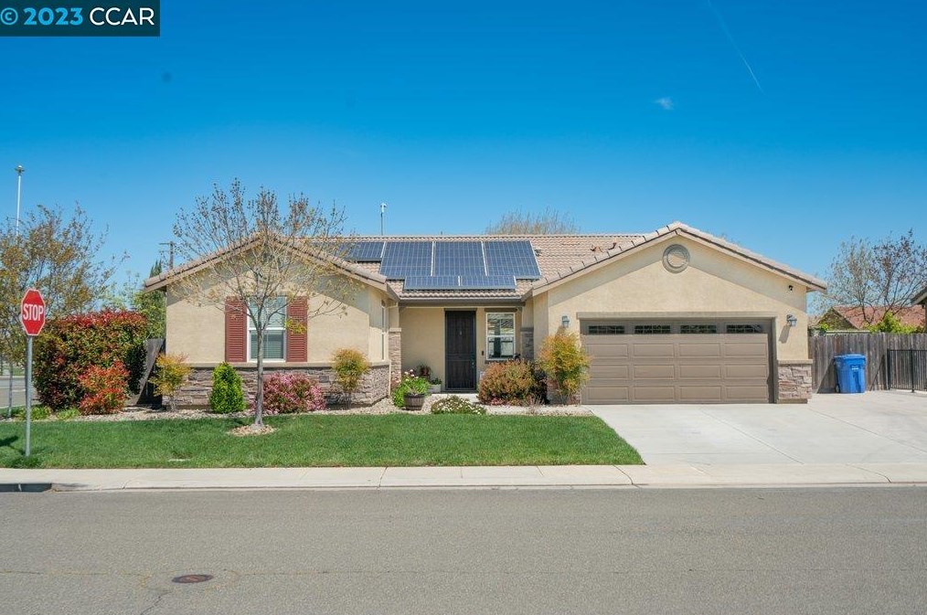 801 Mccauley Way, Galt, CA 95632