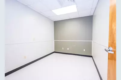 1105 Avenue H, Bay City, TX 77414 - Photo 14