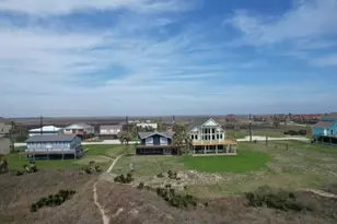 656 Beach Front Dr, Matagorda, TX 77457 - Photo 8