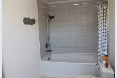 323 East Bayshore, Palacios, TX 77465 - Photo 28