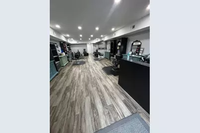 2105 6th Street, Bay City, TX 77414 - Photo 2