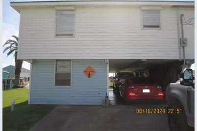 135 Cr 200 Seabreeze, Sargent, TX 77414 - Photo 2