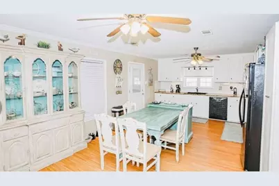 151 Neptune, Sargent, TX 77414 - Photo 4