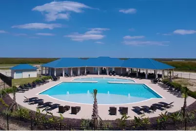 680 Grand Oasis, Palacios, TX 77465 - Photo 2