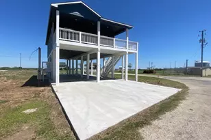 70 Cr 257, Matagorda, TX 77457 - Photo 2